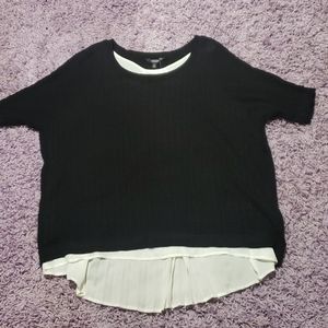 Plus size Vera Bradley B&W shirtsleeve sweater